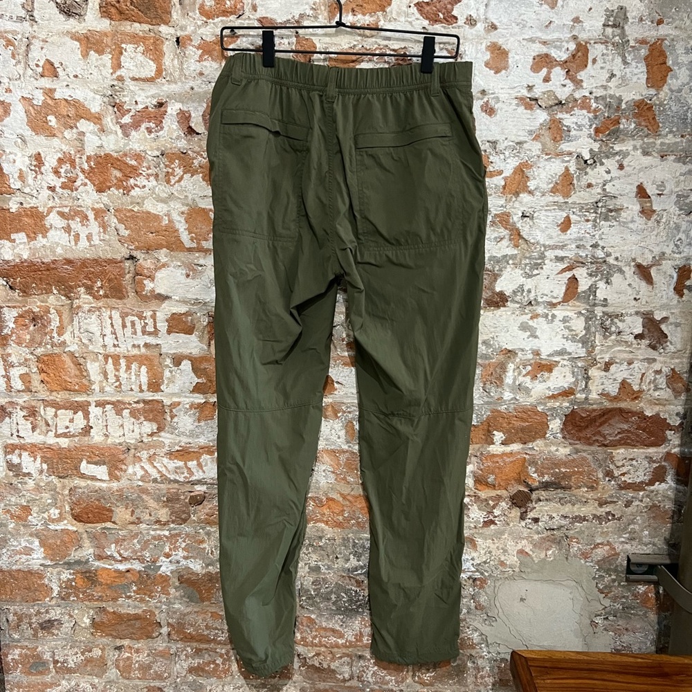 REI Women’s Hiking Pants 8 - Picture 8 of 9